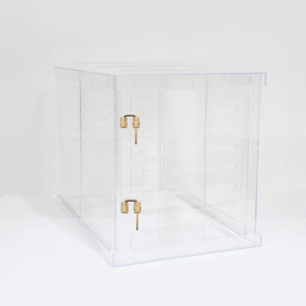 Medium Crate (Gold Latch) - Image 12