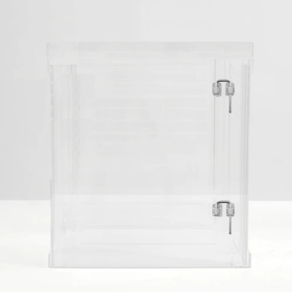 Medium Crate (Silver Latch) - Image 3