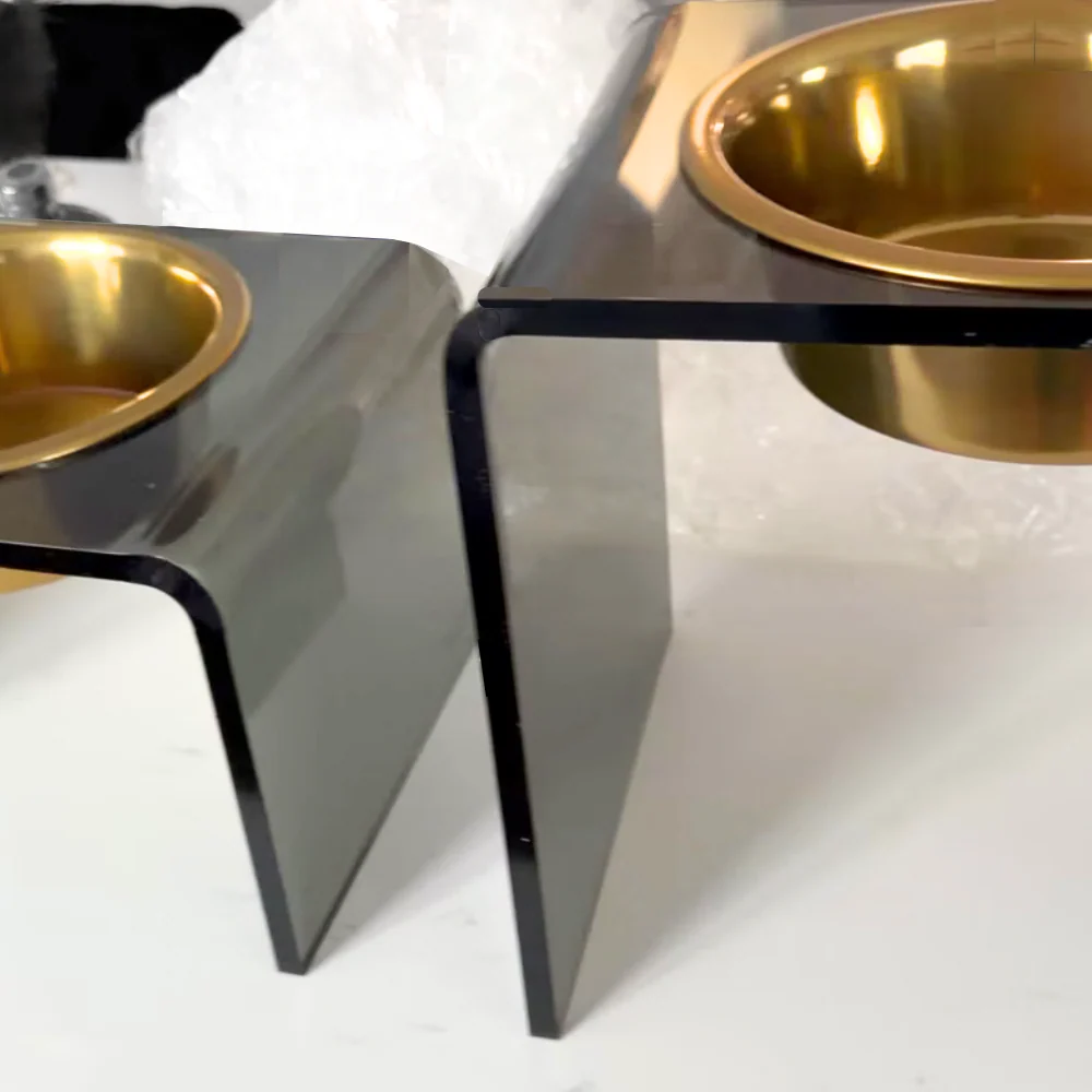 Medium Smoke Grey Feeder - Image 32