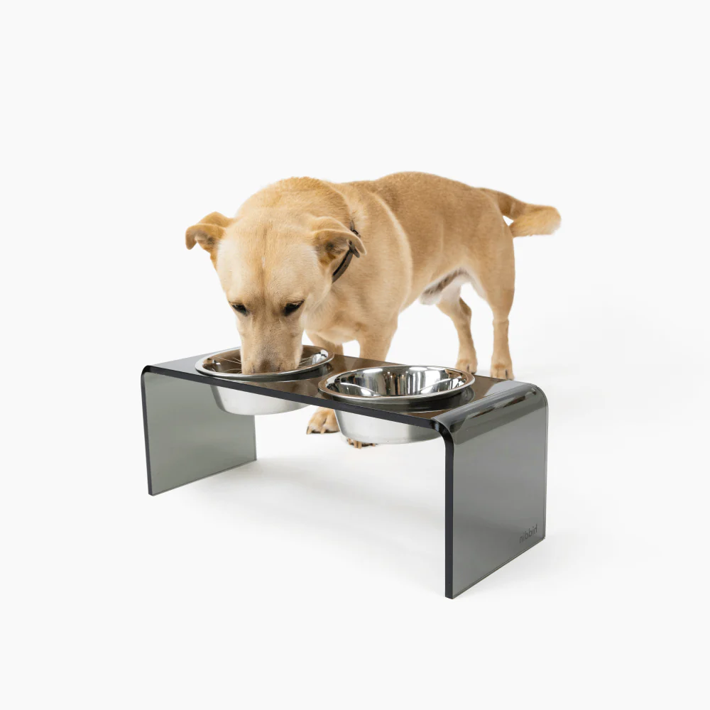Medium Smoke Grey Feeder - Image 13