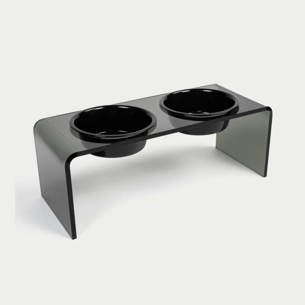 Medium Smoke Grey Feeder - Image 24